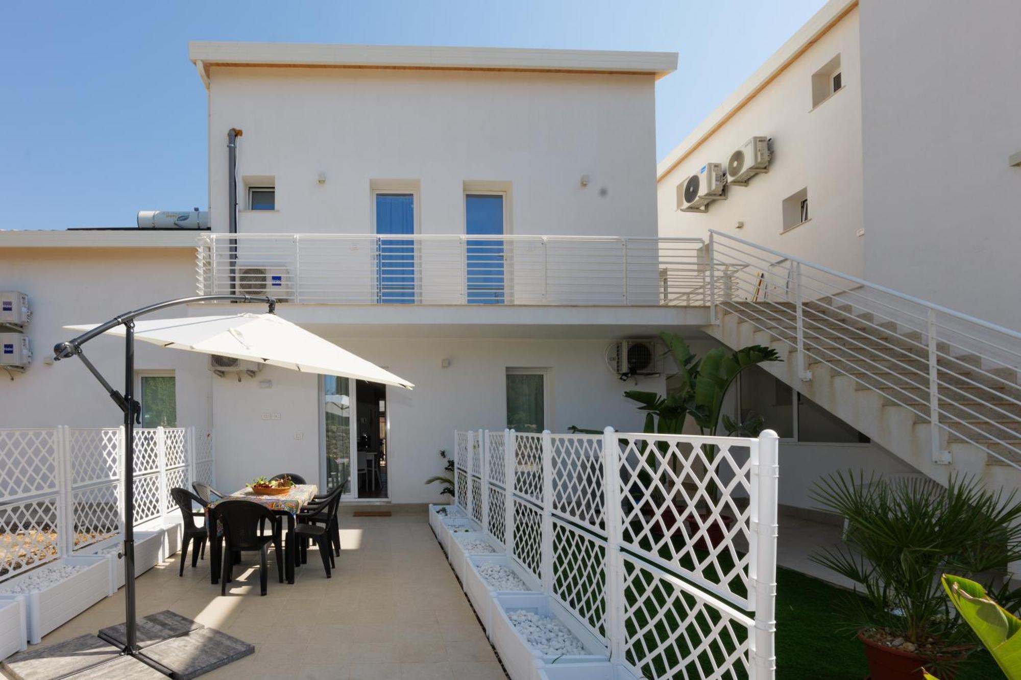 Astro Apartments With Direct Access On The Sea Of Noto Heritage Of Unesco Εξωτερικό φωτογραφία